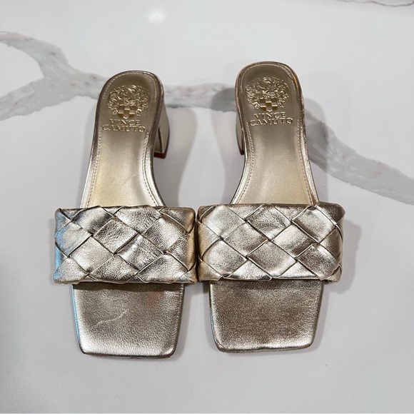 Vince Camuto Shoes - Vince Camuto Women’s Semtera Sandal Gold Metallic Block Heel Sz 6‎ -FLAWED